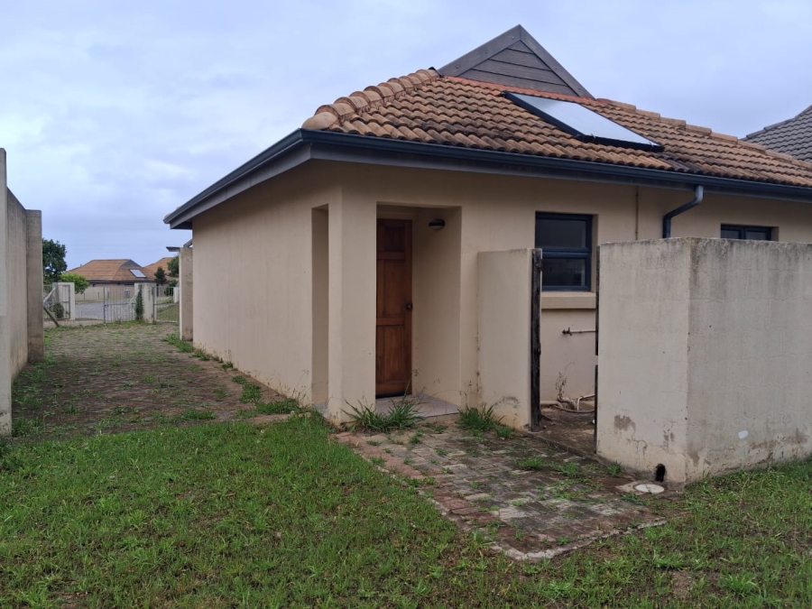 To Let 2 Bedroom Property for Rent in Kidds Beach Eastern Cape